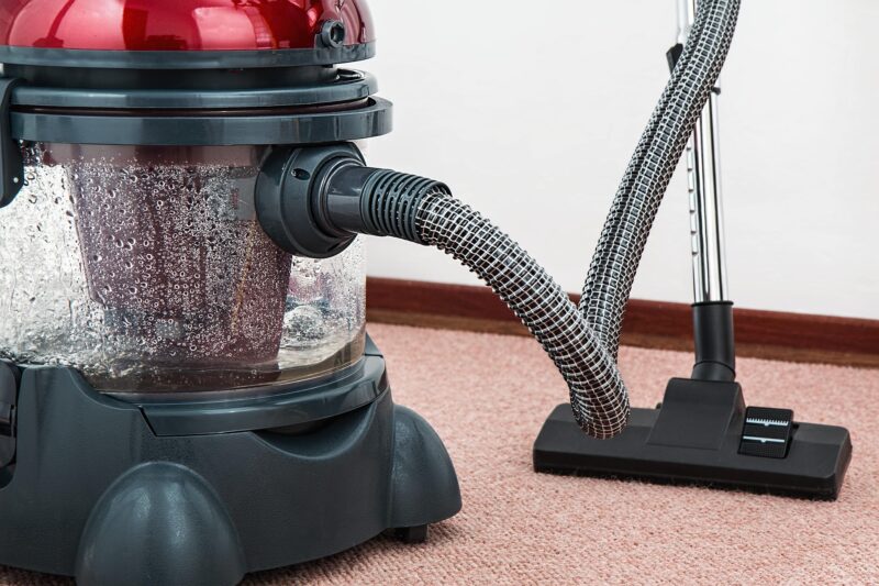 vacuum-cleaner-tile cleaning service